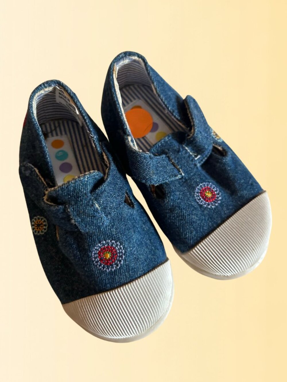 Gymboree Y2K shoes size 4